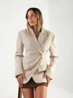 Blazer bege estruturado