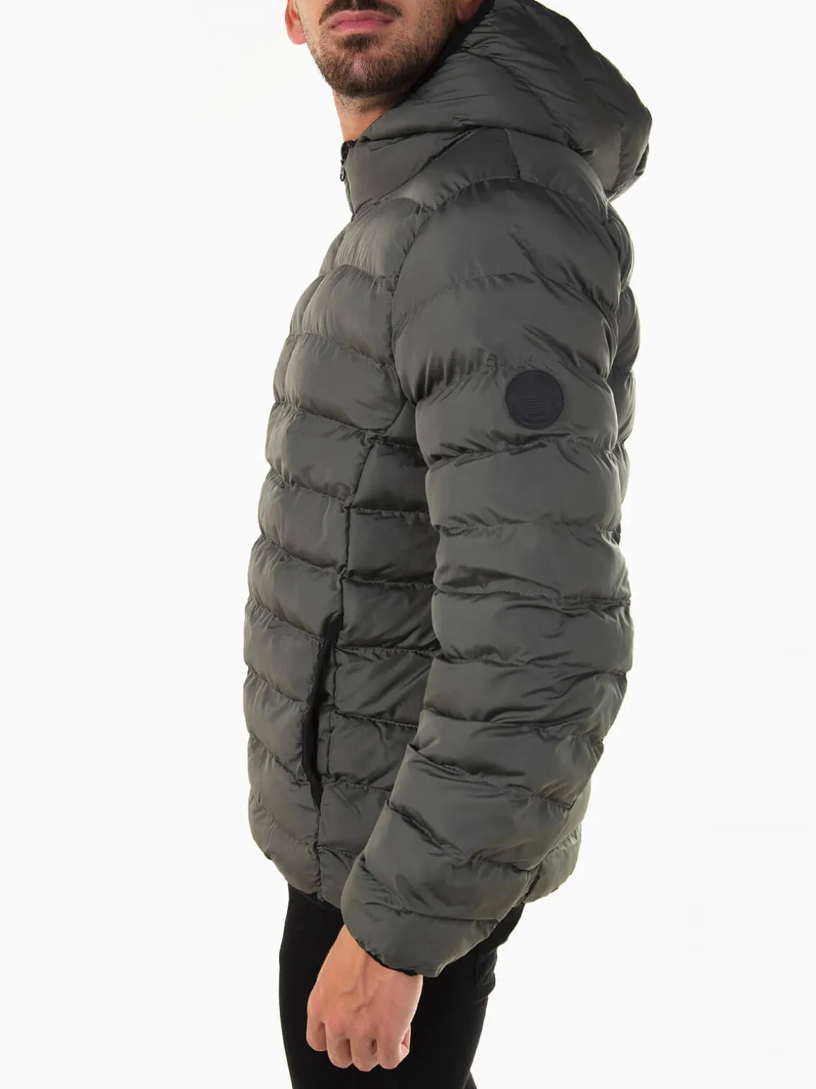 Blusão acolchoado com capuz