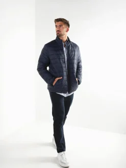 Blusão acolchoado com gola subida