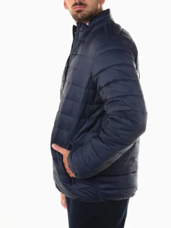 Blusão acolchoado com gola subida