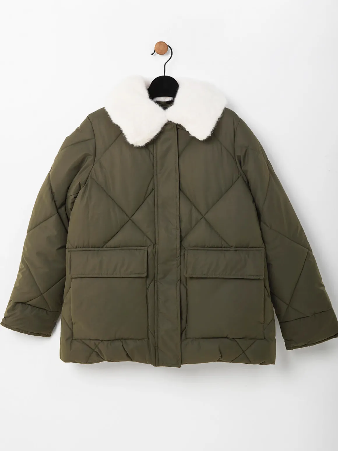 Blusão acolchoado gola de pelo removível