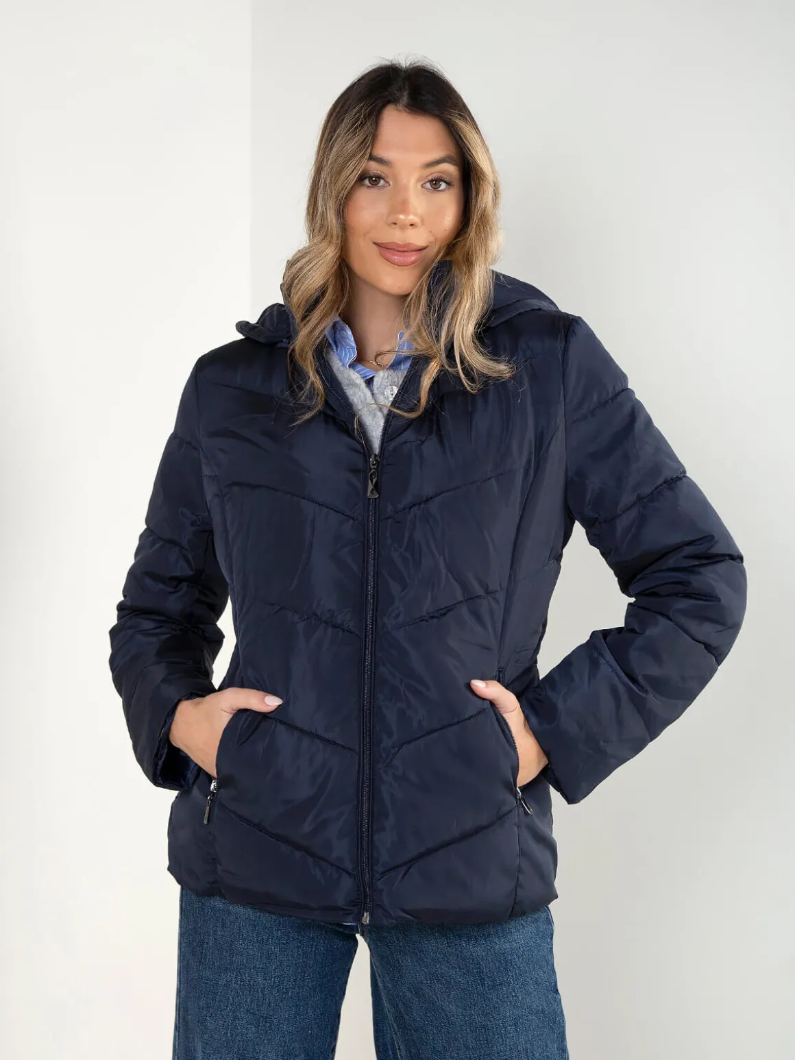 Blusão acolchoado impermeável com capuz removível