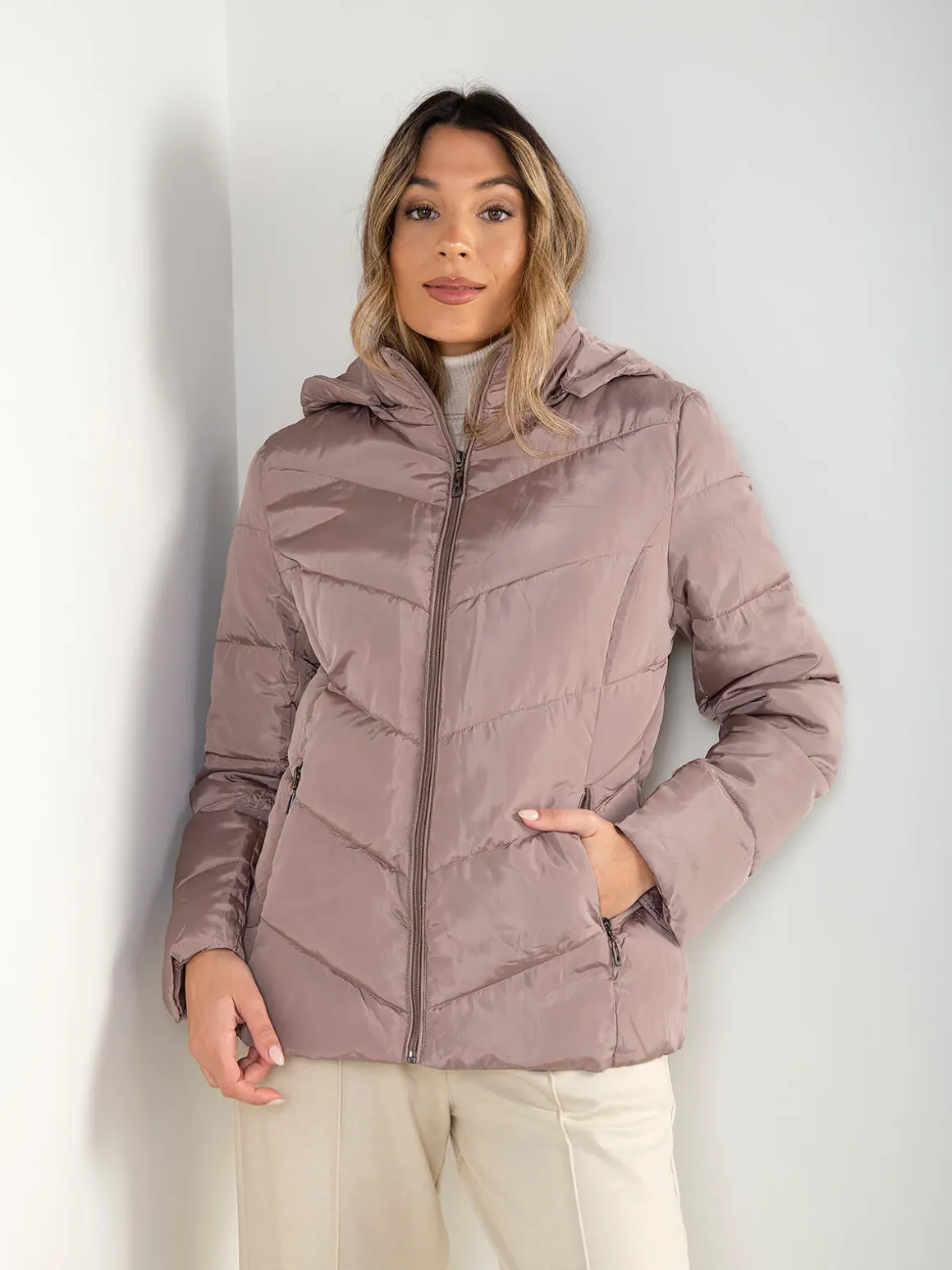 Blusão acolchoado impermeável com capuz removível