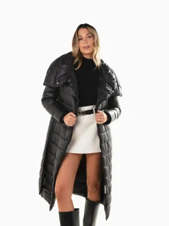 Blusão comprido acolchoado com cinto