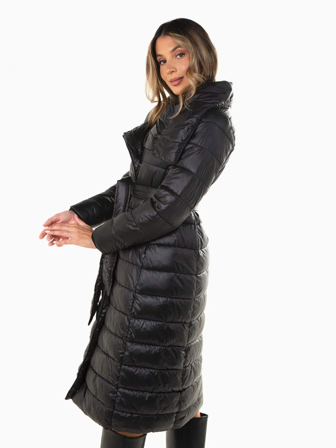 Blusão comprido acolchoado com cinto