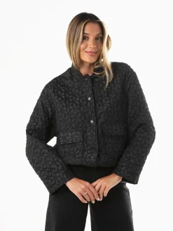 Bomber com textura floral