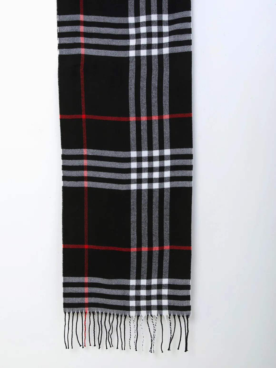 Cachecol aos quadrados com franjas