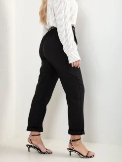 Calças alfaiataria com cinto e cintura elástica