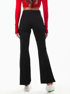 Calças boca de sino com pinças