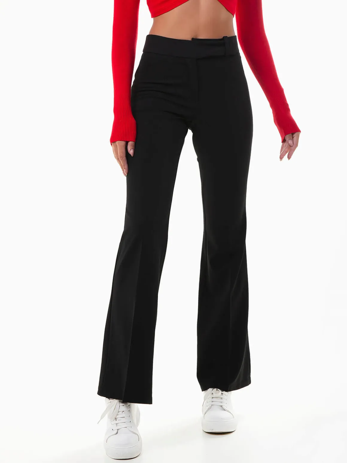 Calças boca de sino com pinças