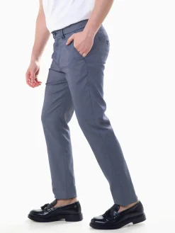 Calças chino azuis mescladas