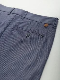 Calças chino azuis mescladas