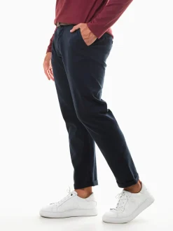 Calças chino azul marinho com cinto