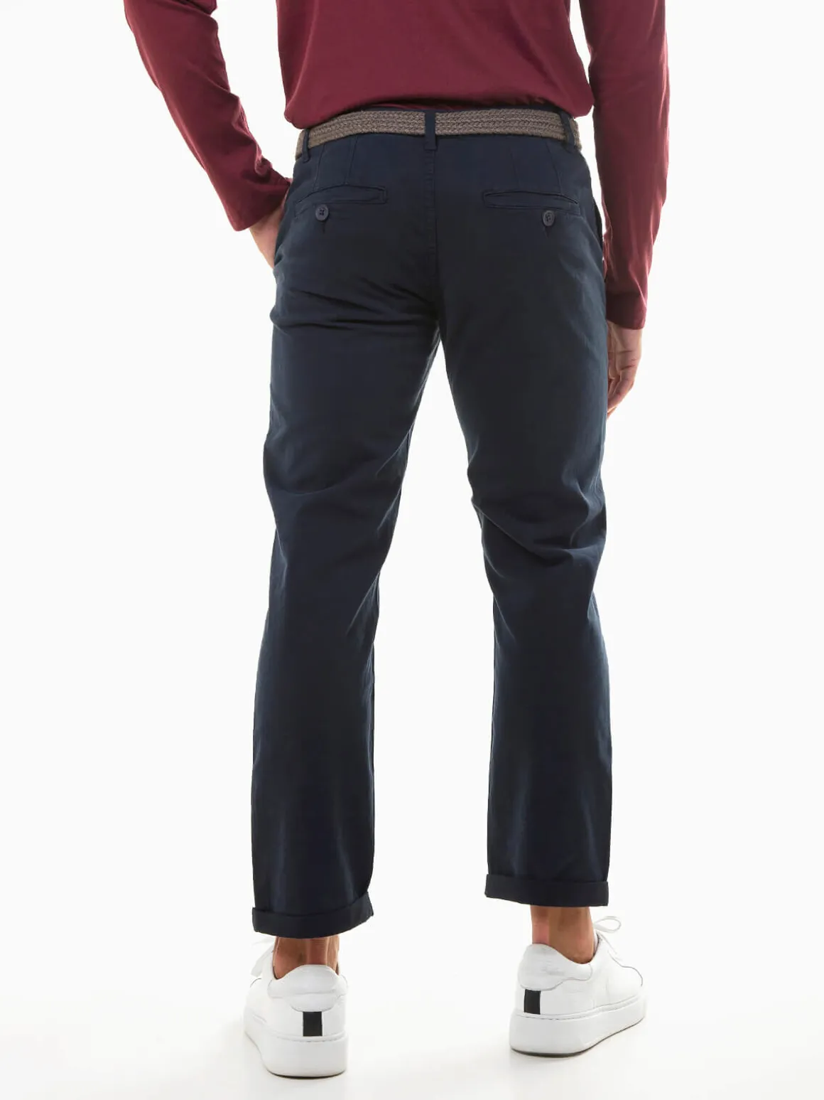 Calças chino azul marinho com cinto