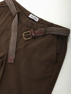 Calças chino sarja com cinto