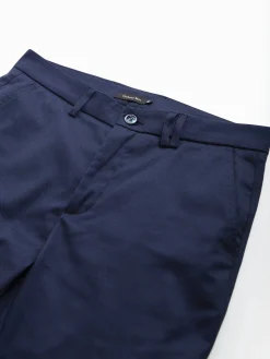 Calças chino slim fit azul marinho