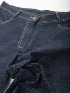 Calças efeito ganga à boca de sino