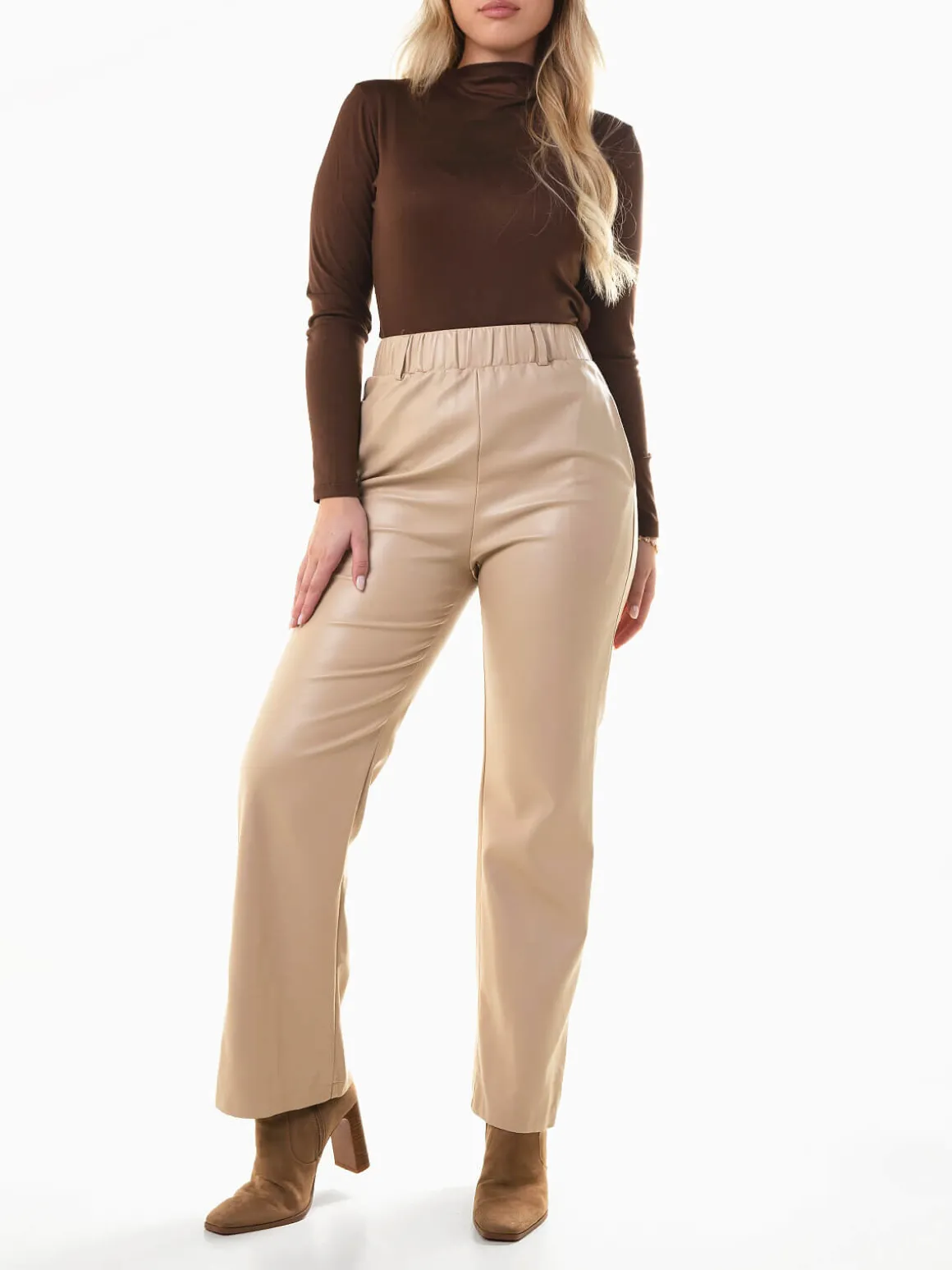 Calças efeito pele de cintura alta