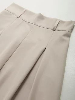 Calças elegantes wide leg com pinças