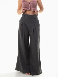 Calças elegantes wide leg com pinças