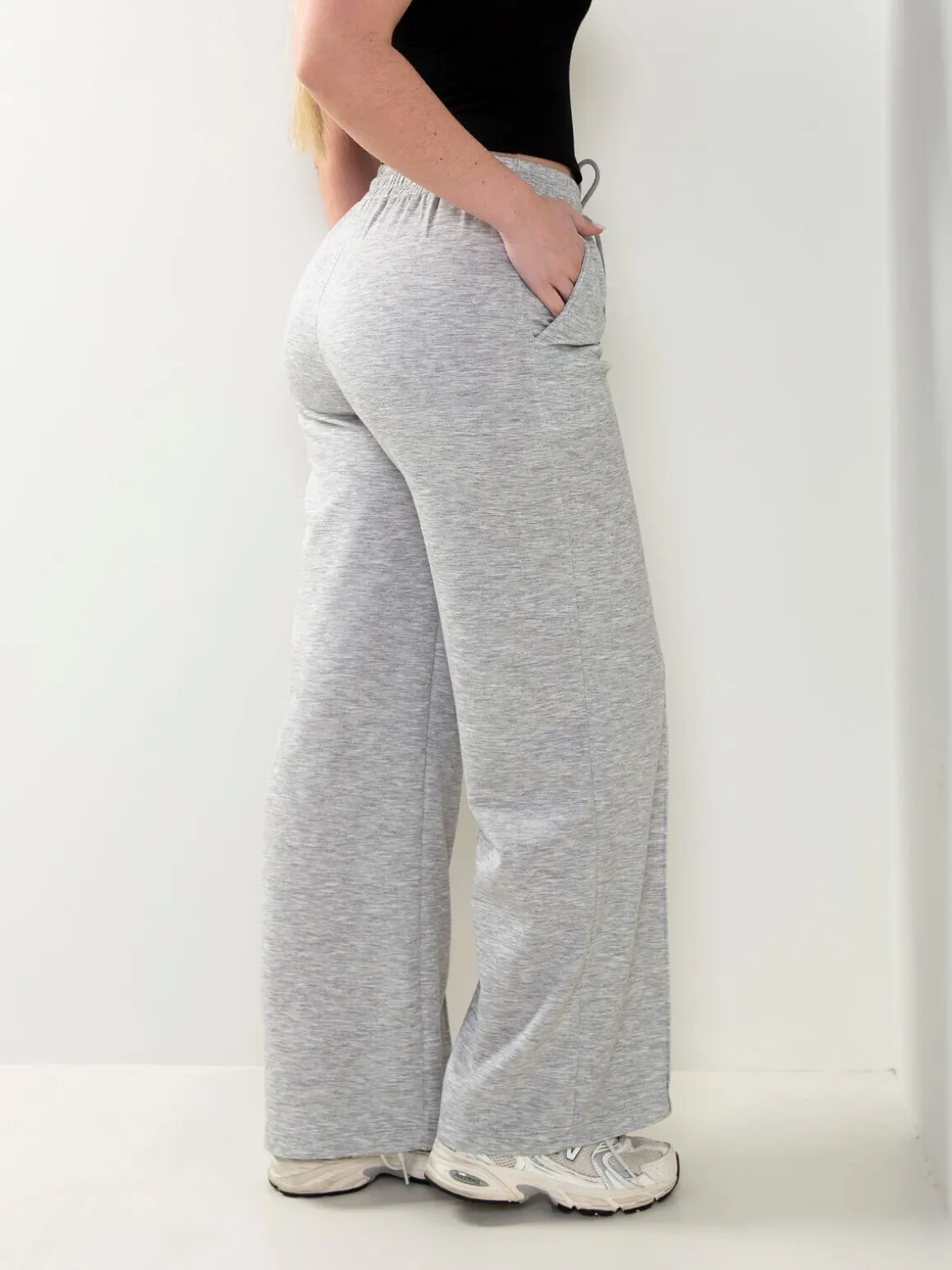 Calças fato treino com costura frontal