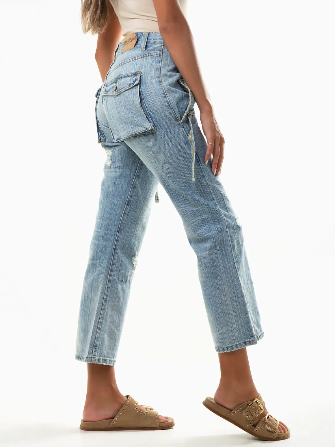 Calças ganga curtas com rotos