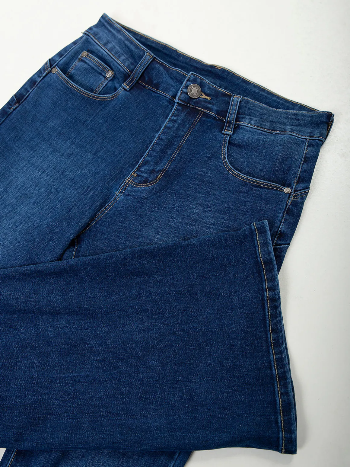 Calças ganga flare efeito push-up