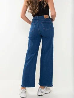 Calças ganga largas com bolsos