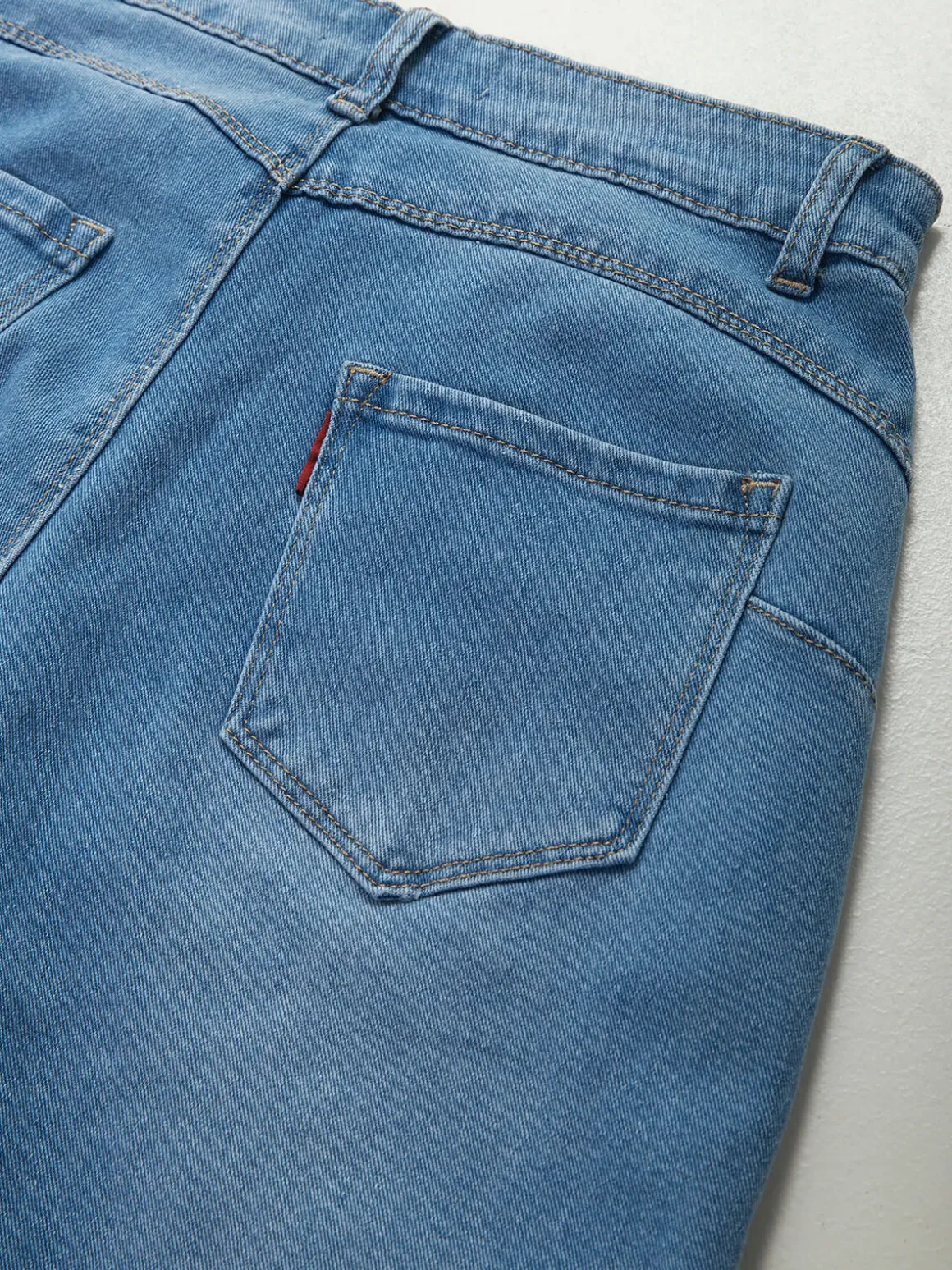 Calças ganga mom fit push-up