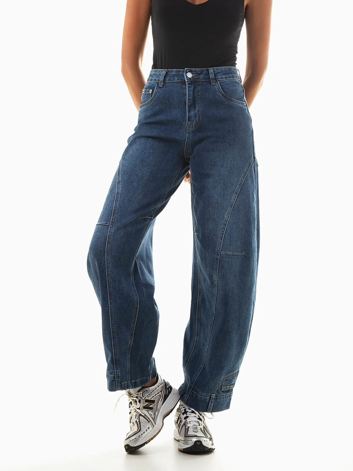 Calças ganga skater com costuras