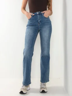 Calças ganga straight fit com bordado