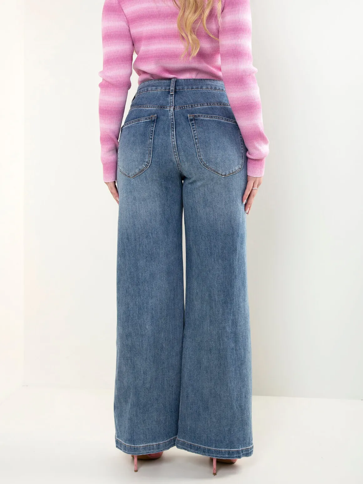 Calças ganga wide leg de cintura alta