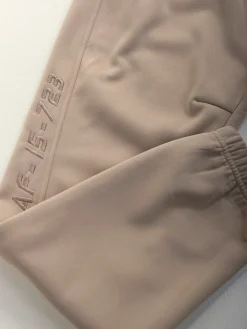 Calças jogger acetato com interior cardado