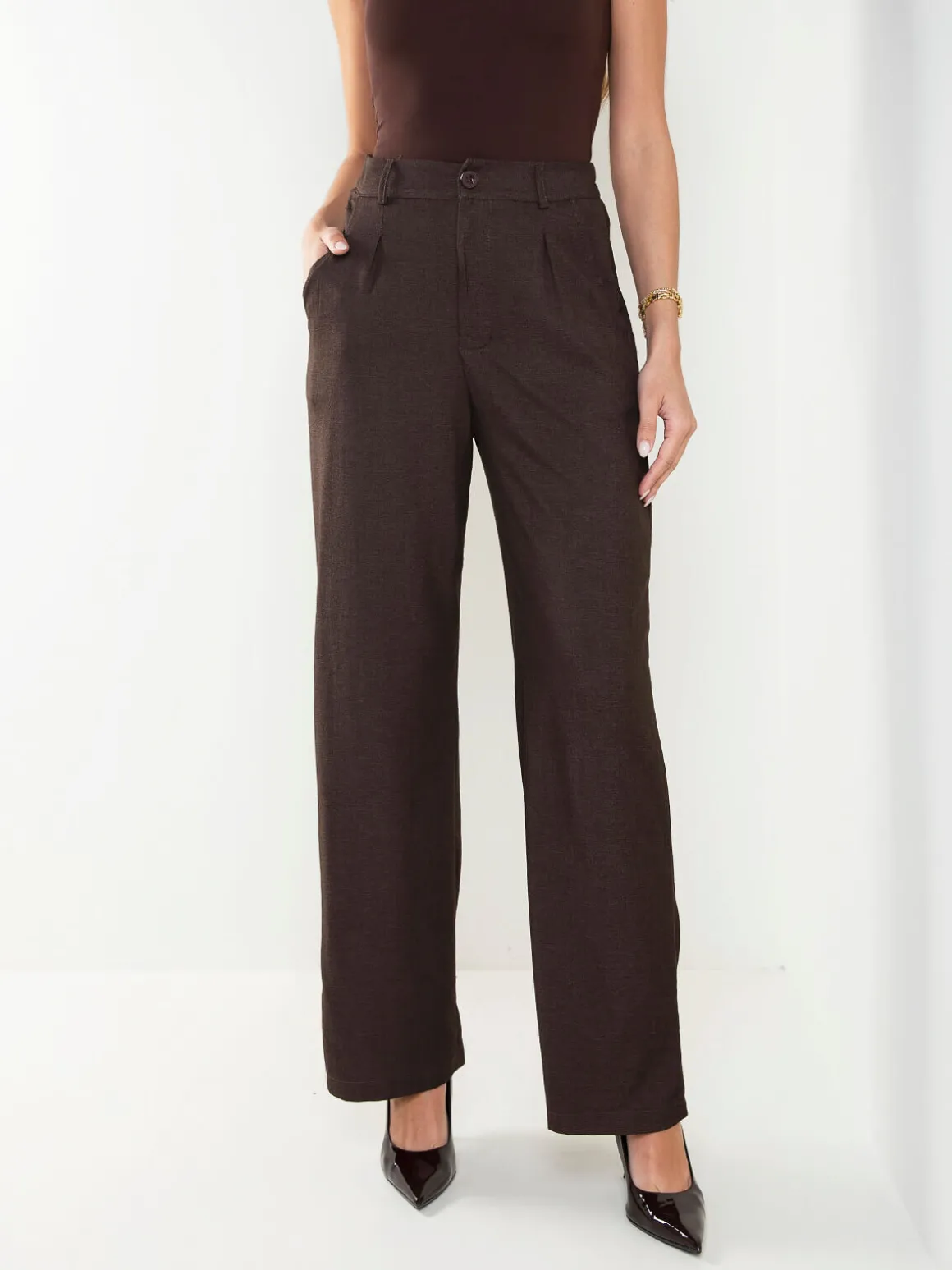 Calças perna larga com cintura alta