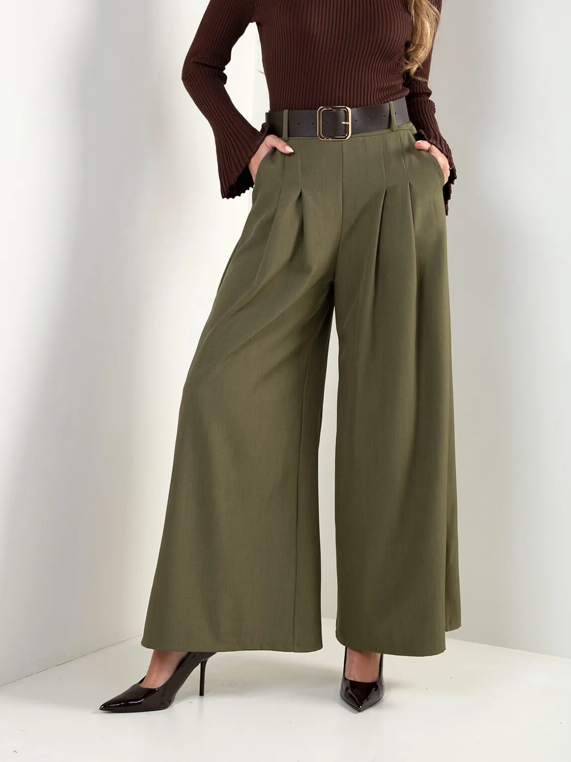 Calças wide leg com cinto