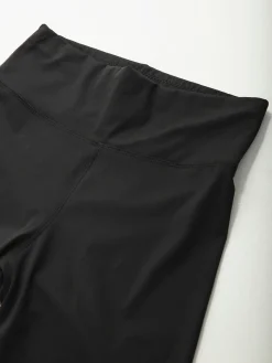 Calções pretos estilo ciclista