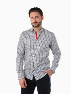 Camisa com padrão geométrico