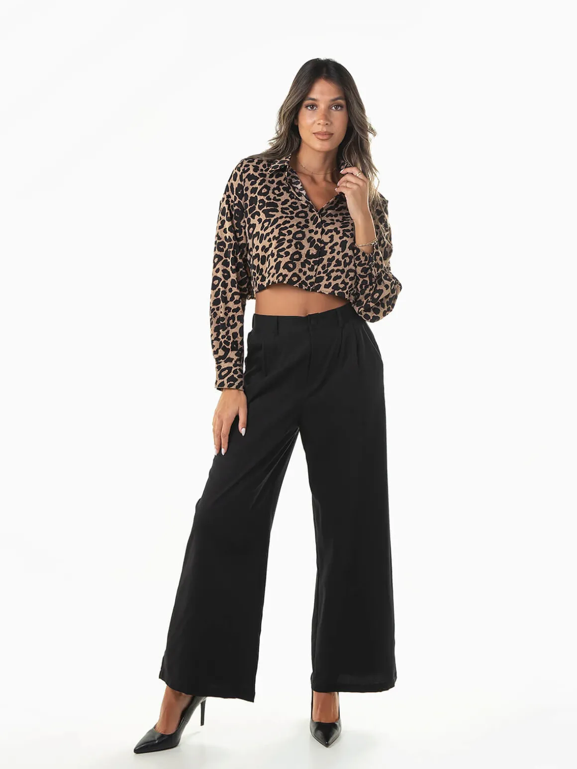 Camisa cropped estampado leopardo