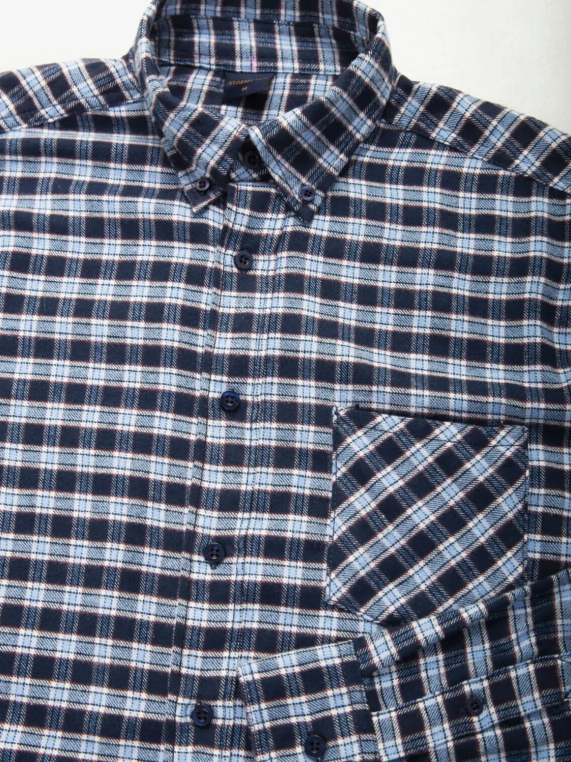 Camisa flanela azul marinho com xadrez