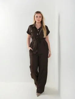 Camisa fluída com cinto ajustável