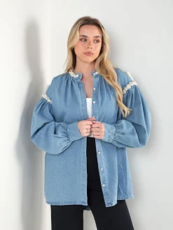 Camisa ganga com pérolas e manga balão