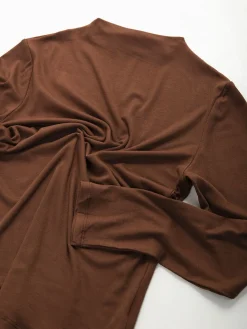 Camisola básica gola subida