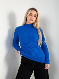 Camisola canelada com gola perkins