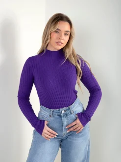 Camisola canelada com gola perkins