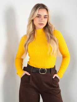 Camisola canelada com gola perkins