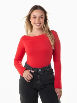 Camisola elástica decote barco