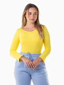 Camisola elástica decote barco