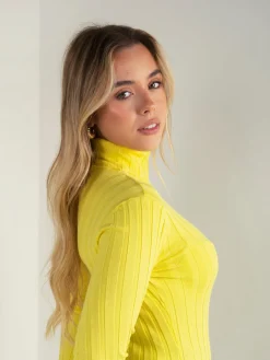 Camisola justa malha canelada