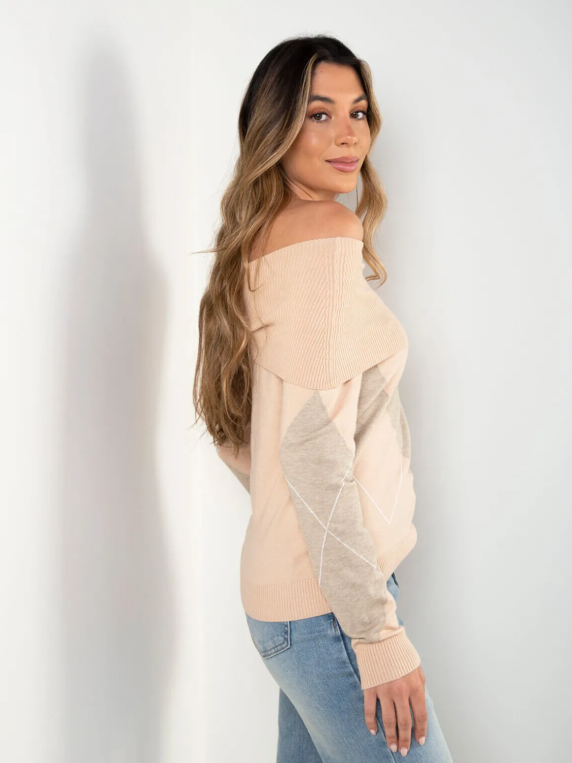 Camisola malha bege ombros descobertos