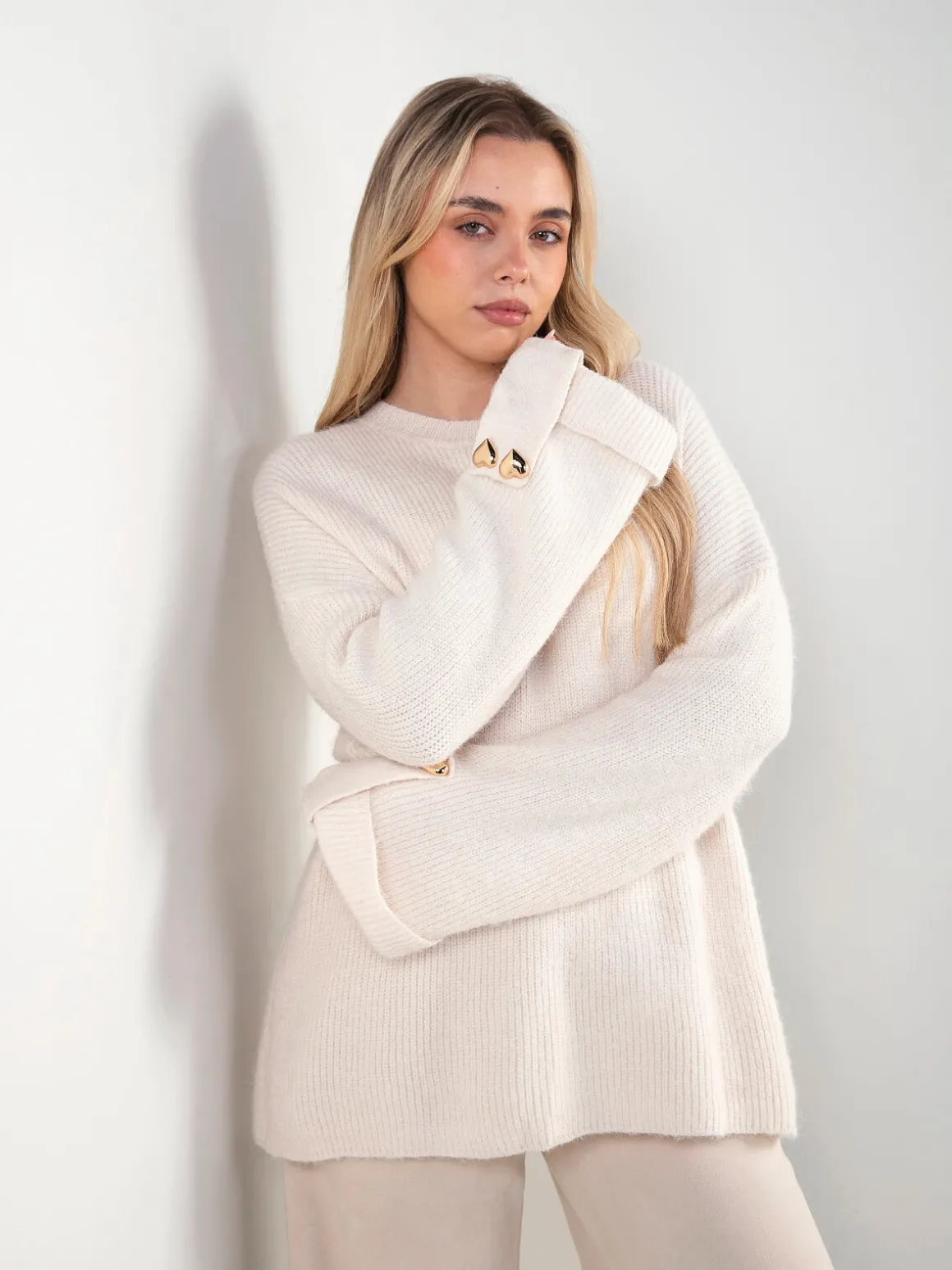 Camisola malha canelada com detalhe corações